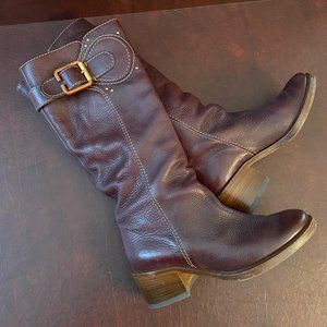 Chloe Boots Womens size 7